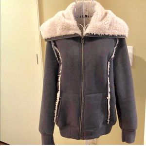 Cozy grey sweatshirt jacket